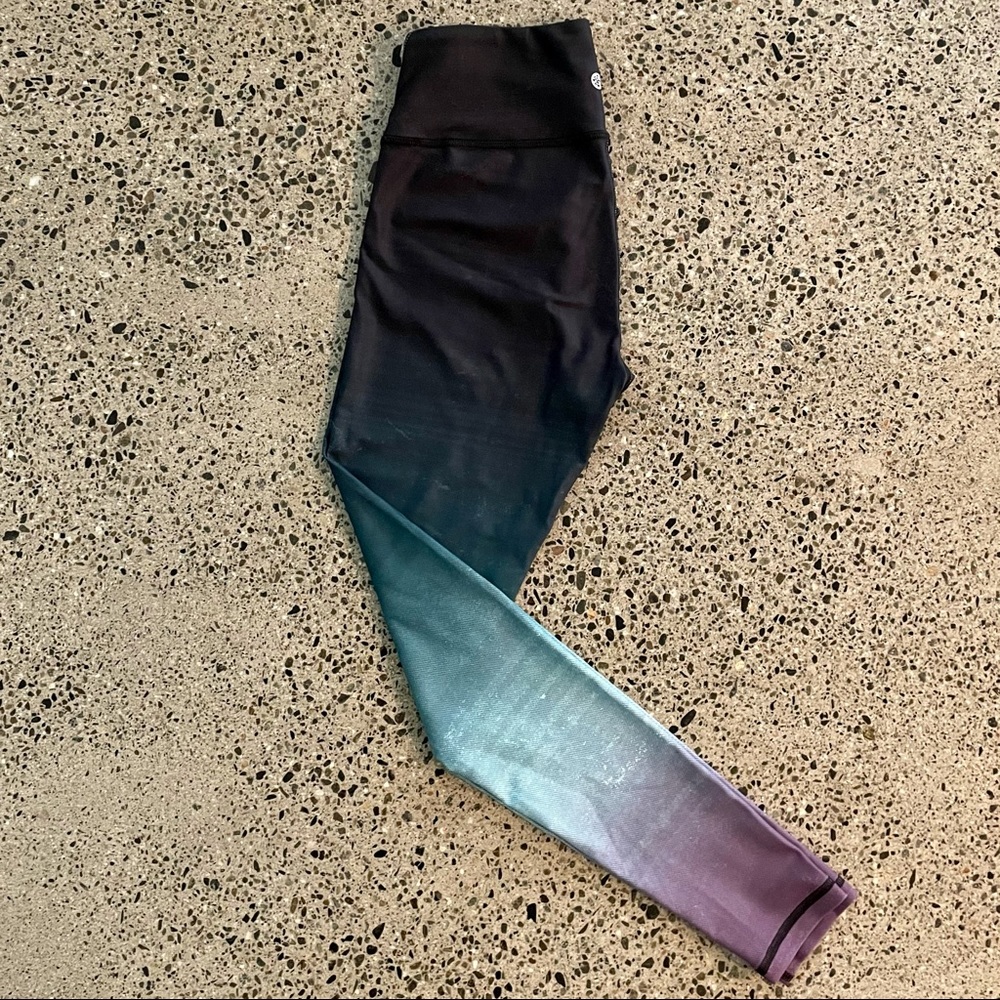 Manduka ombré leggings